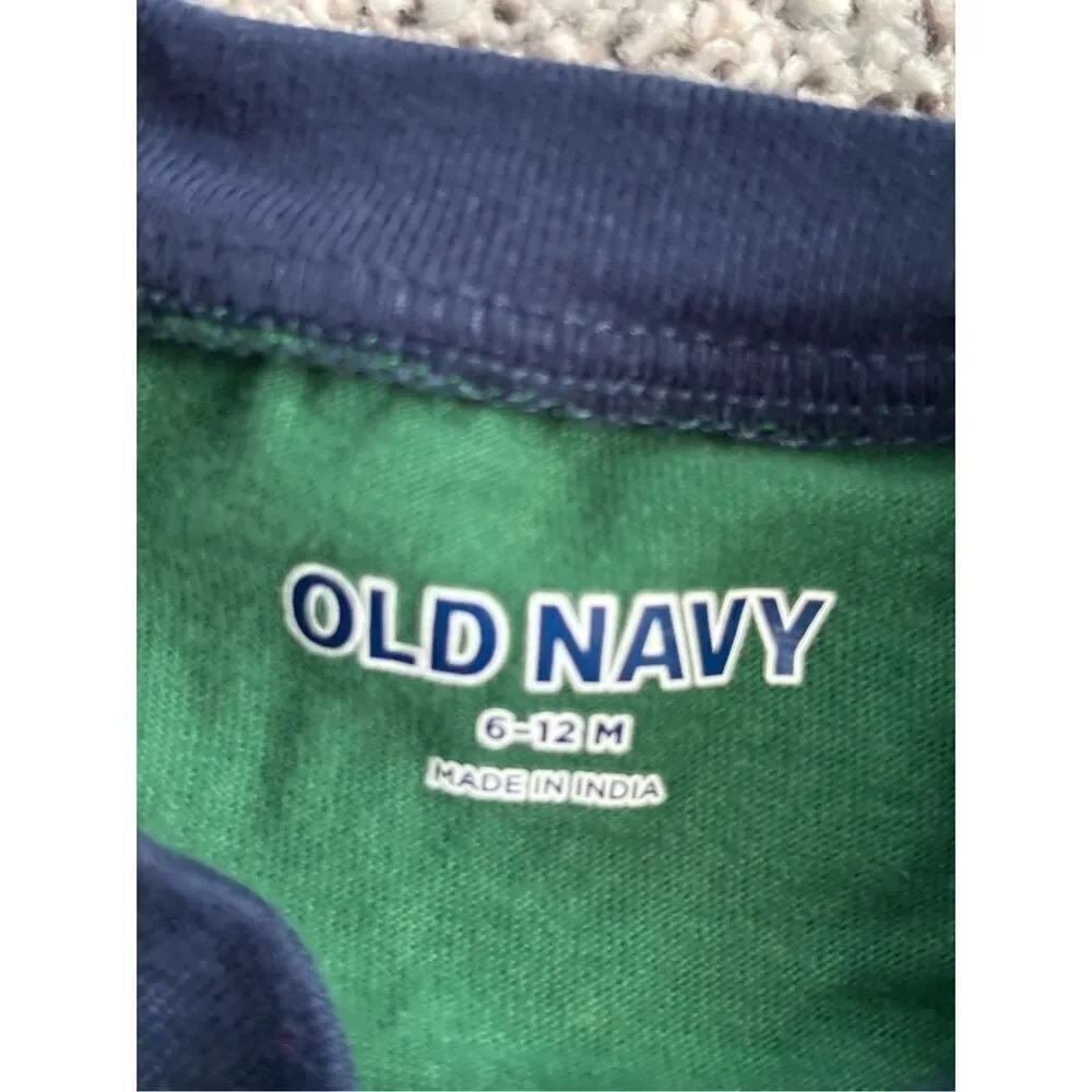 ❤️Old Navy Baby Pocket T-Shirt 6-12M